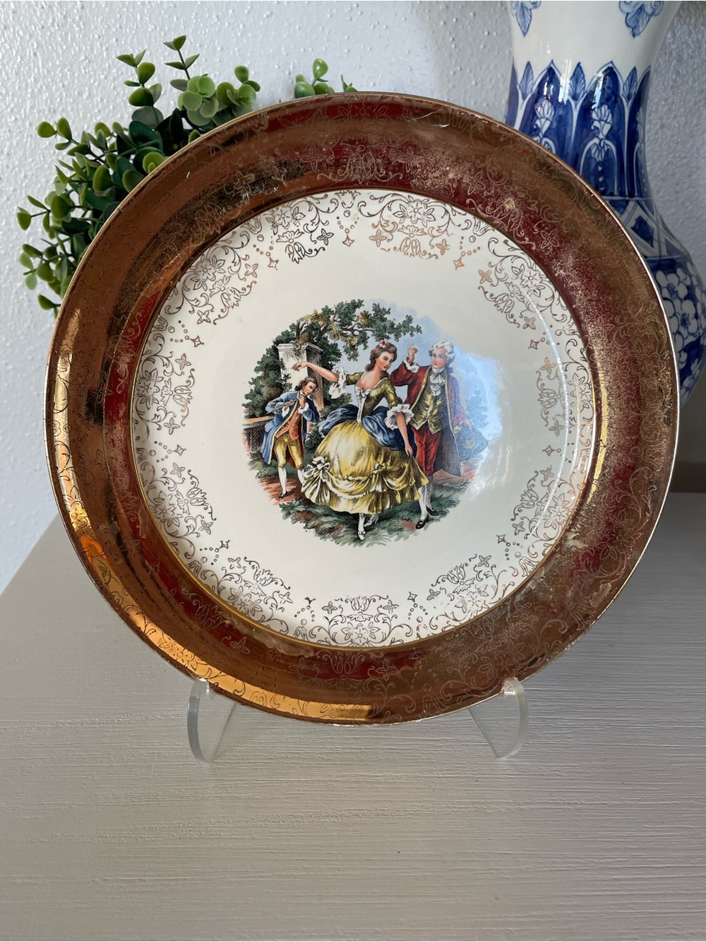 Vintage Sabin Crest-O-Gold 22k Warranted Hand Painted Dinner Plate 10”
